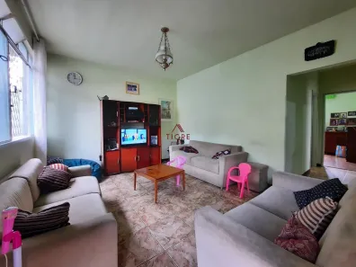 Casa com 5 Quartos à venda, 206m² no Santa Amélia, Belo Horizonte