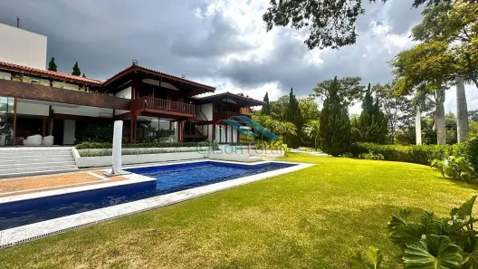 Casa de Condomínio com 5 Quartos para venda ou aluguel, 900m² no Alphaville, Santana de Parnaíba