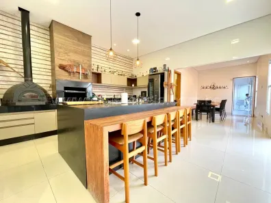 Casa com 3 Quartos à venda, 285m² no Jardim Atlântico, Goiânia