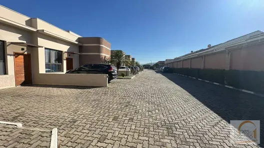 Casa de Condomínio com 3 Quartos para venda ou aluguel, 90m² no Jardim Ipê, Atibaia