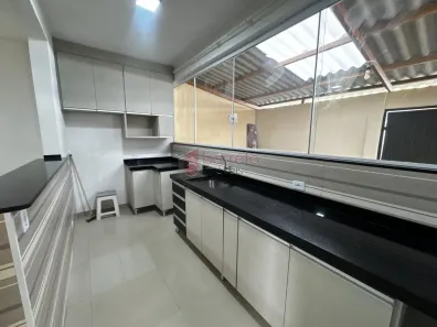 Sobrado com 3 Quartos para alugar, 140m² no Parque Residencial Jundiaí, Jundiaí