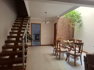 Sobrado com 3 Quartos à venda, 171m² no Vila Scarpelli, Santo André