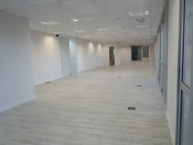 Sala Comercial para alugar, 400m² no Vila São Francisco (Zona Sul), São Paulo