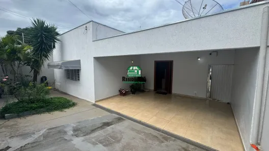 Casa com 3 Quartos à venda, 220m² no Vila Santana, Anápolis
