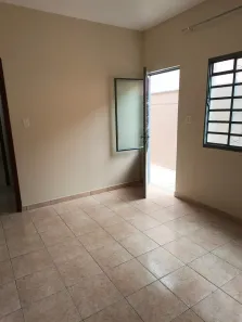 Casa com 2 Quartos para alugar, 66m² no Jardim Marieta, Taubaté