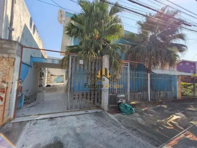 Casa com 3 Quartos para alugar, 155m² no Quitaúna, Osasco