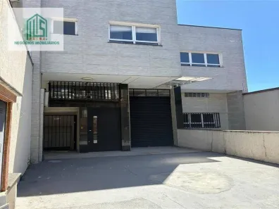 Prédio Comercial para alugar, 616m² no Vila Valparaíso, Santo André