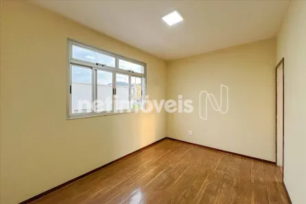 Apartamento com 2 Quartos para alugar, 75m² no Santa Tereza, Belo Horizonte
