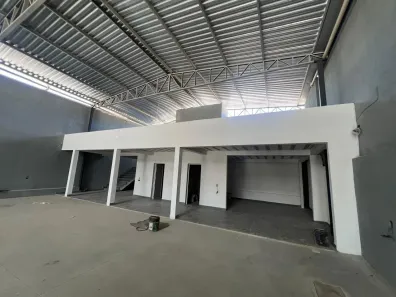 Galpão/Depósito/Armazém para alugar, 420m² no Cachoeira, Betim