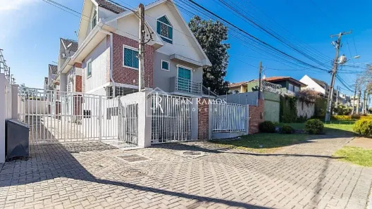 Sobrado com 3 Quartos à venda, 115m² no Boqueirão, Curitiba