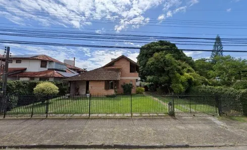 Casa com 3 Quartos à venda, 584m² no Santa Mônica, Florianópolis