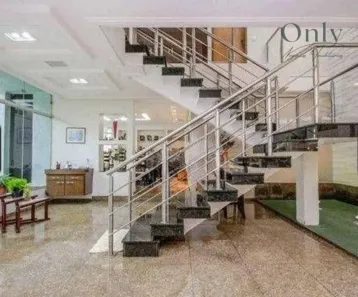 Sobrado com 5 Quartos à venda, 300m² no Parque Maria Domitila, São Paulo