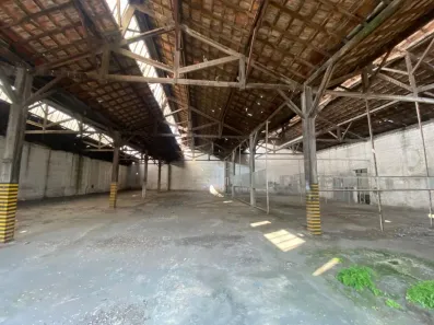 Galpão/Depósito/Armazém para alugar, 1800m² no Vila Alzira, Santo André