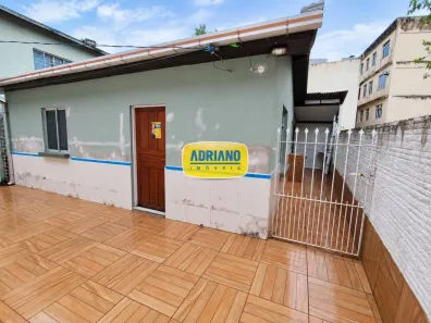 Casa com 2 Quartos para alugar, 50m² no Balneário, Florianópolis