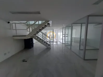 Sala Comercial à venda, 240m² no Vila Tramontano, São Paulo