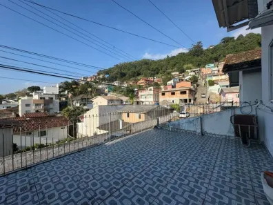 Casa com 2 Quartos à venda, 135m² no Agronômica, Florianópolis