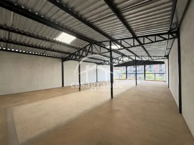 Galpão/Depósito/Armazém para alugar, 380m² no Granada, Uberlândia