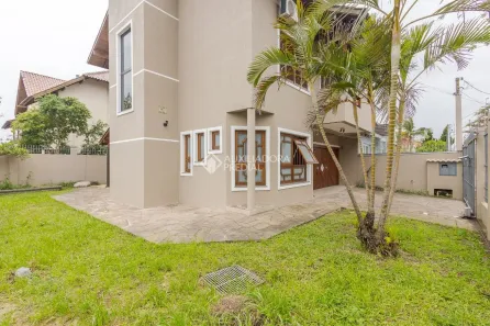 Imóvel Comercial com 3 Quartos para alugar, 200m² no Fátima, Canoas