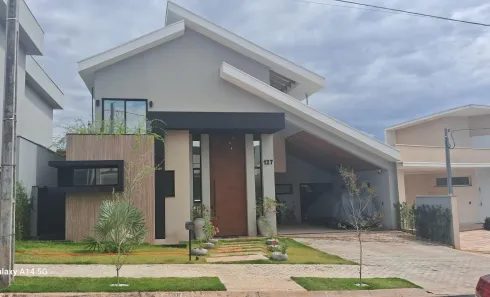 Casa com 5 Quartos à venda, 300m² no Residencial Solares, Presidente Prudente