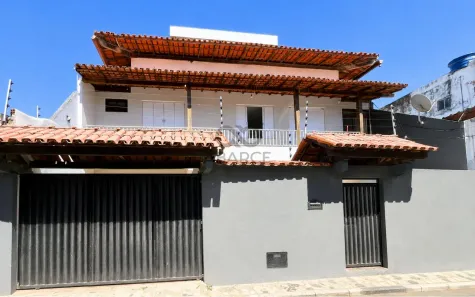 Casa com 5 Quartos para alugar, 120m² no São Francisco, Ilhéus