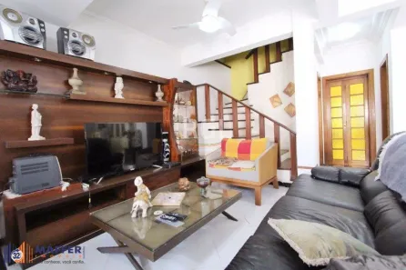 Casa com 4 Quartos à venda, 259m² no Teresópolis, Porto Alegre