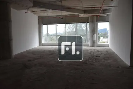 Sala Comercial para alugar, 220m² no Green Valley Alphaville, Barueri