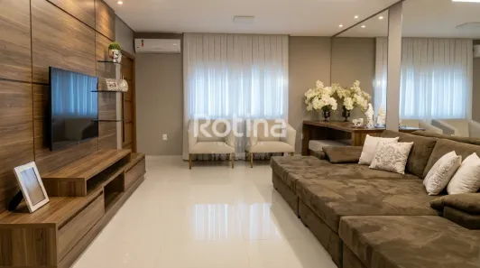 Casa com 3 Quartos à venda, 210m² no Jardim Patrícia, Uberlândia