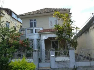 Casa com 4 Quartos à venda, 260m² no Grajaú, Rio de Janeiro