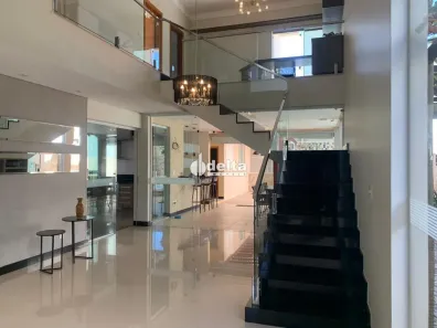 Casa de Condomínio com 3 Quartos para alugar, 253m² no Bosque dos Buritis, Uberlândia