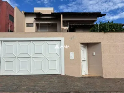 Casa com 3 Quartos à venda, 335m² no Santa Maria, Uberaba