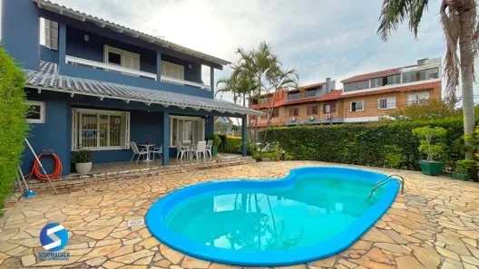 Casa com 3 Quartos à venda, 285m² no Espírito Santo, Porto Alegre