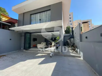 Sobrado com 4 Quartos à venda, 220m² no Jardim Itapeva, São Paulo