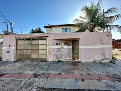 Sobrado com 5 Quartos à venda, 337m² no Guanandi, Campo Grande