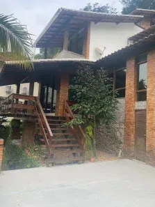 Casa de Condomínio com 4 Quartos à venda, 250m² no Piratininga, Niterói