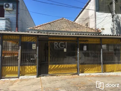 Casa com 4 Quartos à venda, 205m² no Navegantes, Porto Alegre