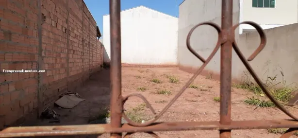 Lote/Terreno à venda, 200m² no Jardim dos Jequitibás, Limeira