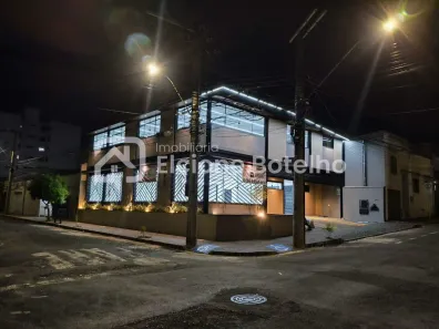 Prédio Comercial à venda, 382m² no Martins, Uberlândia