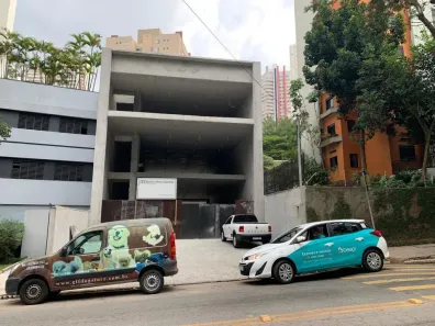 Ponto Comercial para alugar, 652m² no Vila Andrade, São Paulo