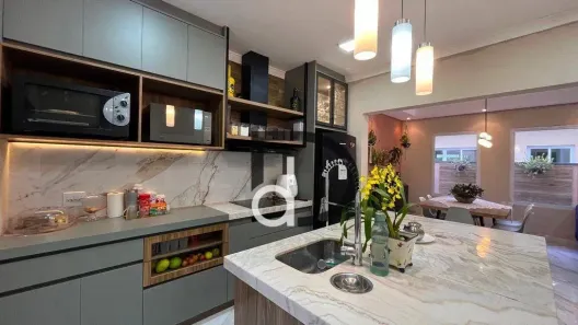 Casa de Condomínio com 3 Quartos à venda, 180m² no Lenheiro, Valinhos