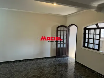 Sobrado com 5 Quartos à venda, 300m² no Parque Itamarati, Jacareí
