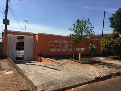 Casa com 3 Quartos à venda, 236m² no Jaraguá, Uberlândia