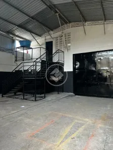 Galpão/Depósito/Armazém à venda, 272m² no Nossa Senhora das Graças, Uberlândia