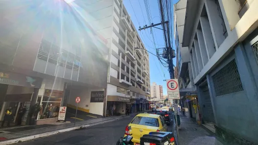 Ponto Comercial à venda, 25m² no Centro, Juiz de Fora