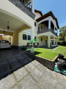 Casa com 4 Quartos à venda, 291m² no Vila Valqueire, Rio de Janeiro