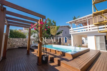 Casa com 4 Quartos à venda, 381m² no Canasvieiras, Florianópolis