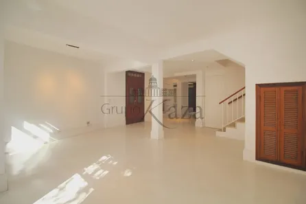 Casa com 4 Quartos à venda, 300m² no Jardim Paulistano, São Paulo