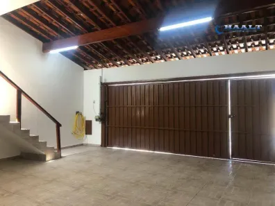 Casa com 3 Quartos para venda ou aluguel, 176m² no Vila Galvão, Jundiaí