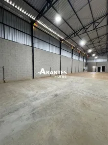 Galpão/Depósito/Armazém à venda, 460m² no Novo Mundo, Uberlândia