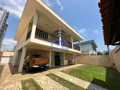 Sobrado com 4 Quartos à venda, 247m² no Indaiá, Caraguatatuba