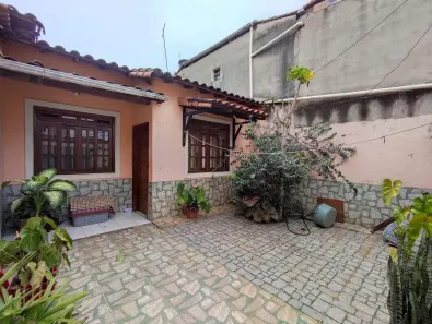 Casa com 2 Quartos à venda, 79m² no Milionários (Barreiro), Belo Horizonte